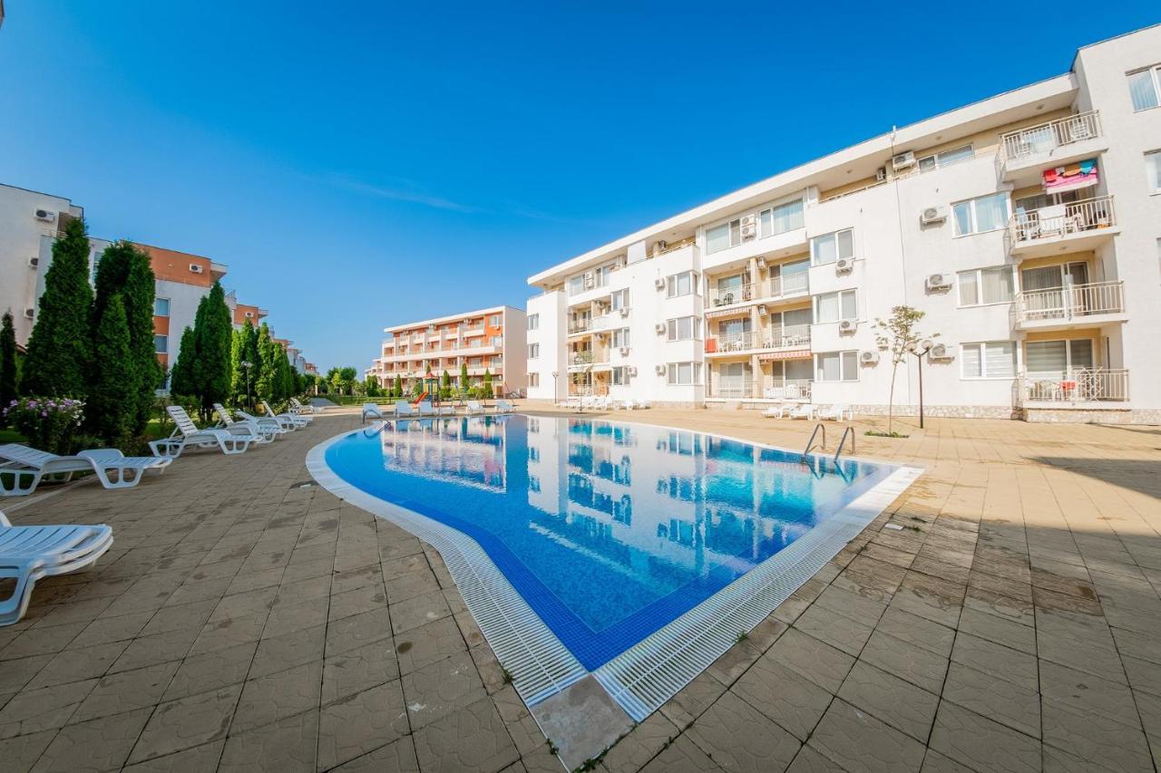 Holiday Fort Golf Club - Premium Apartments Sunny Beach Exterior foto